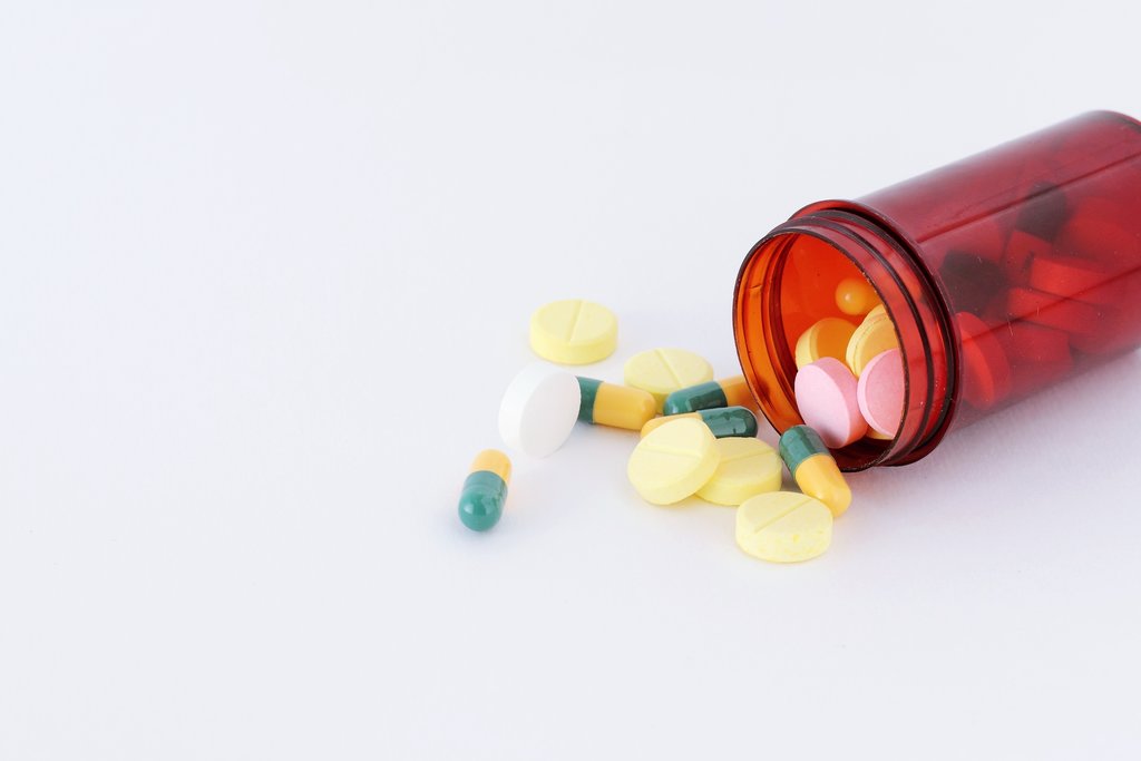 What types of drugs are used in oral conscious sedation